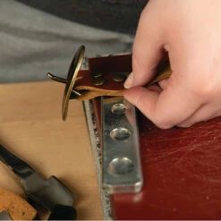 #134 Buckle -Leather Goods Sales Shop 00134 AB 3 4 3