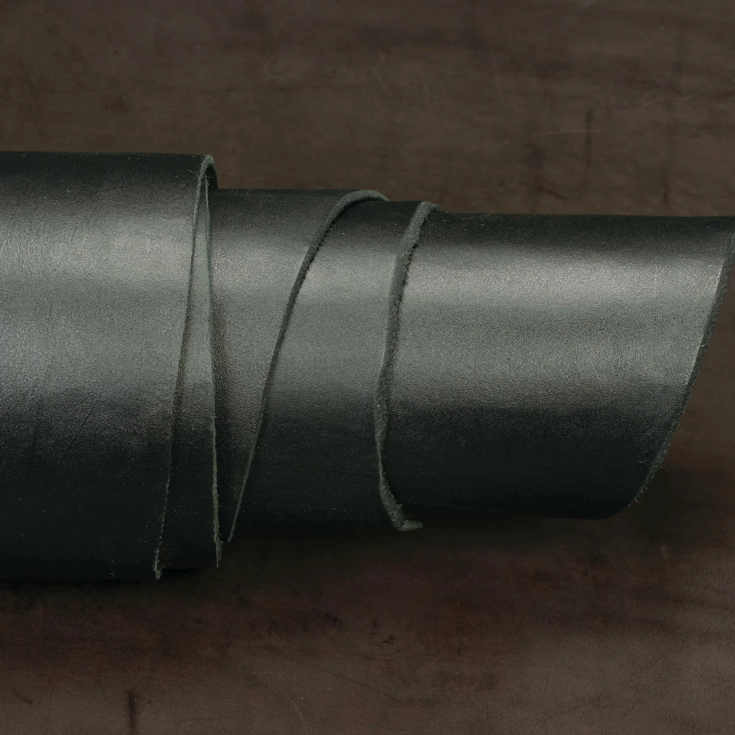 Black Veg Tanned Strap Leather, 7/8 Oz. 1 Black Veg Tanned Strap Leather, 7/8 Oz.