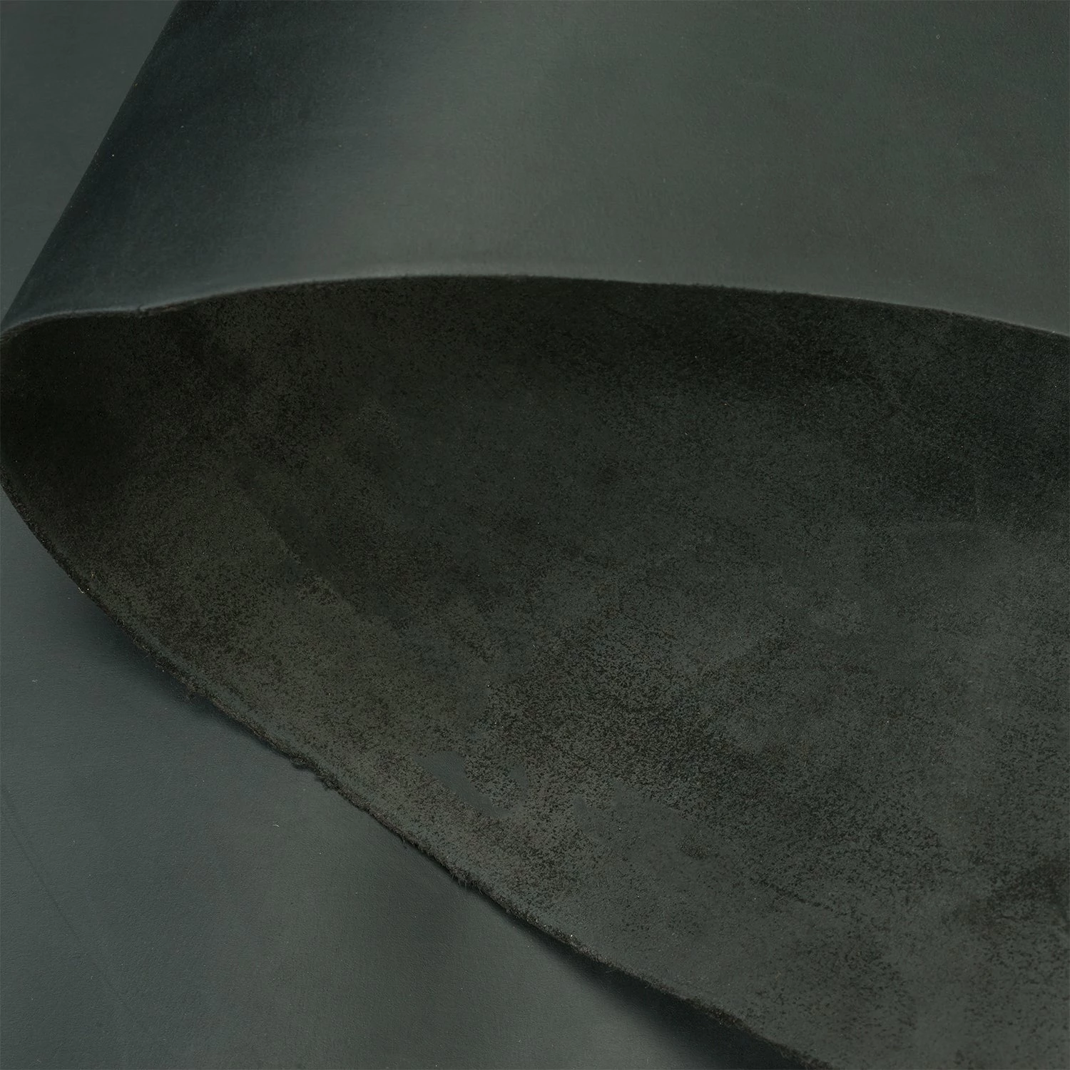 Pioneer Chrome Oil Tanned Top Grain Leather Side, 5-6 Oz 4 Pioneer Chrome Oil Tanned Top Grain Leather Side, 5-6 Oz - Image 4