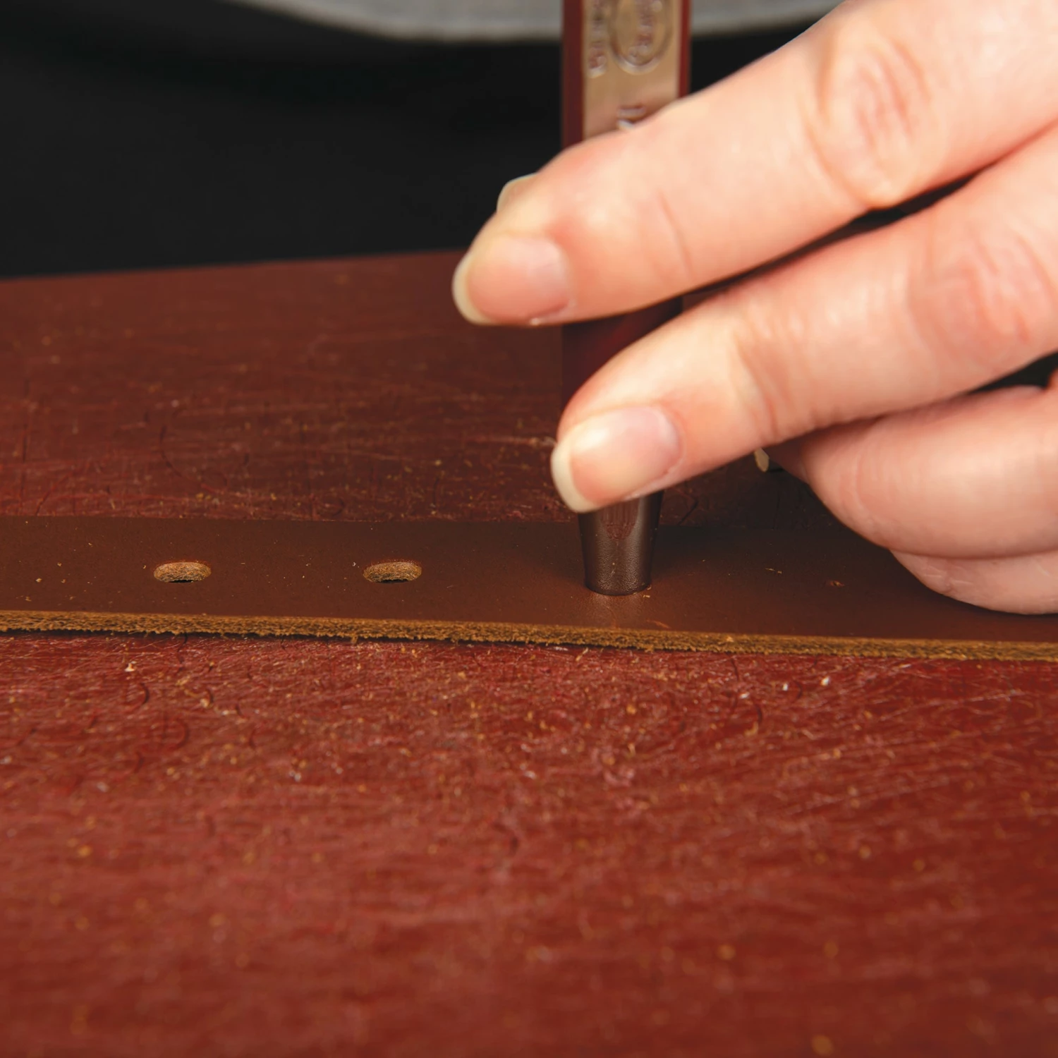 Master Tool Oval Leather Hole Punch 5 Master Tool Oval Leather Hole Punch - Image 5