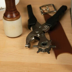 Heritage® Compound Action Revolving Punch 12 Heritage® Compound Action Revolving Punch -Leather Goods Sales Shop 091004SRU 65900100 9256