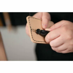 Veg Tanned Double Shoulder With Finished Back, 9/10 Oz. 17 Veg Tanned Double Shoulder With Finished Back, 9/10 Oz. -Leather Goods Sales Shop 11 1204DS 9 10 10