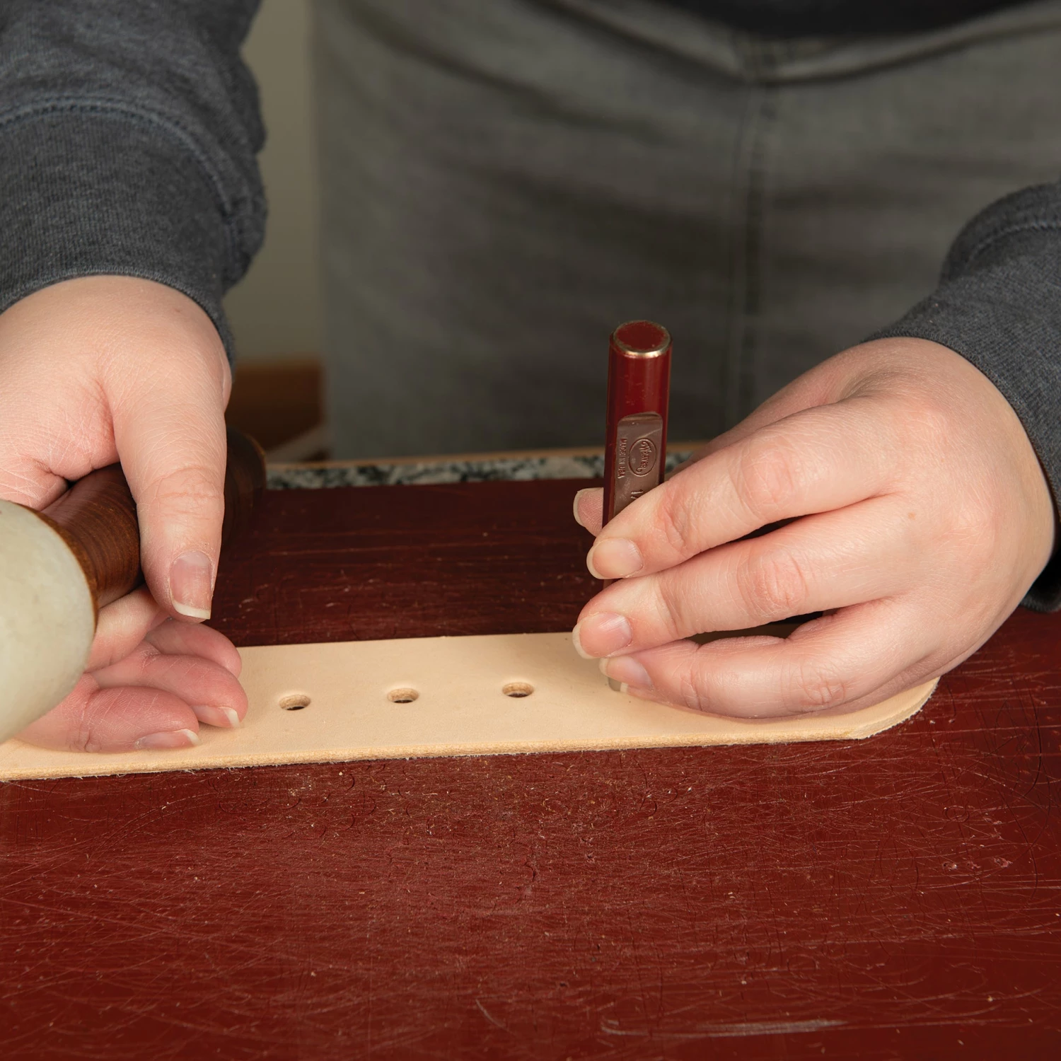 Master Tool Oval Leather Hole Punch 6 Master Tool Oval Leather Hole Punch - Image 6