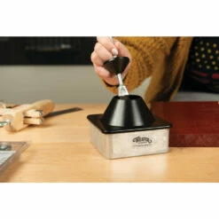 Glue Pot -Leather Goods Sales Shop 65 6070 3