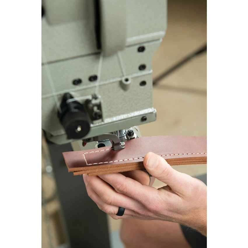 Weaver 205 Sewing Machine, Complete With Stand And Servo Motor 4 Weaver 205 Sewing Machine, Complete With Stand And Servo Motor - Image 4