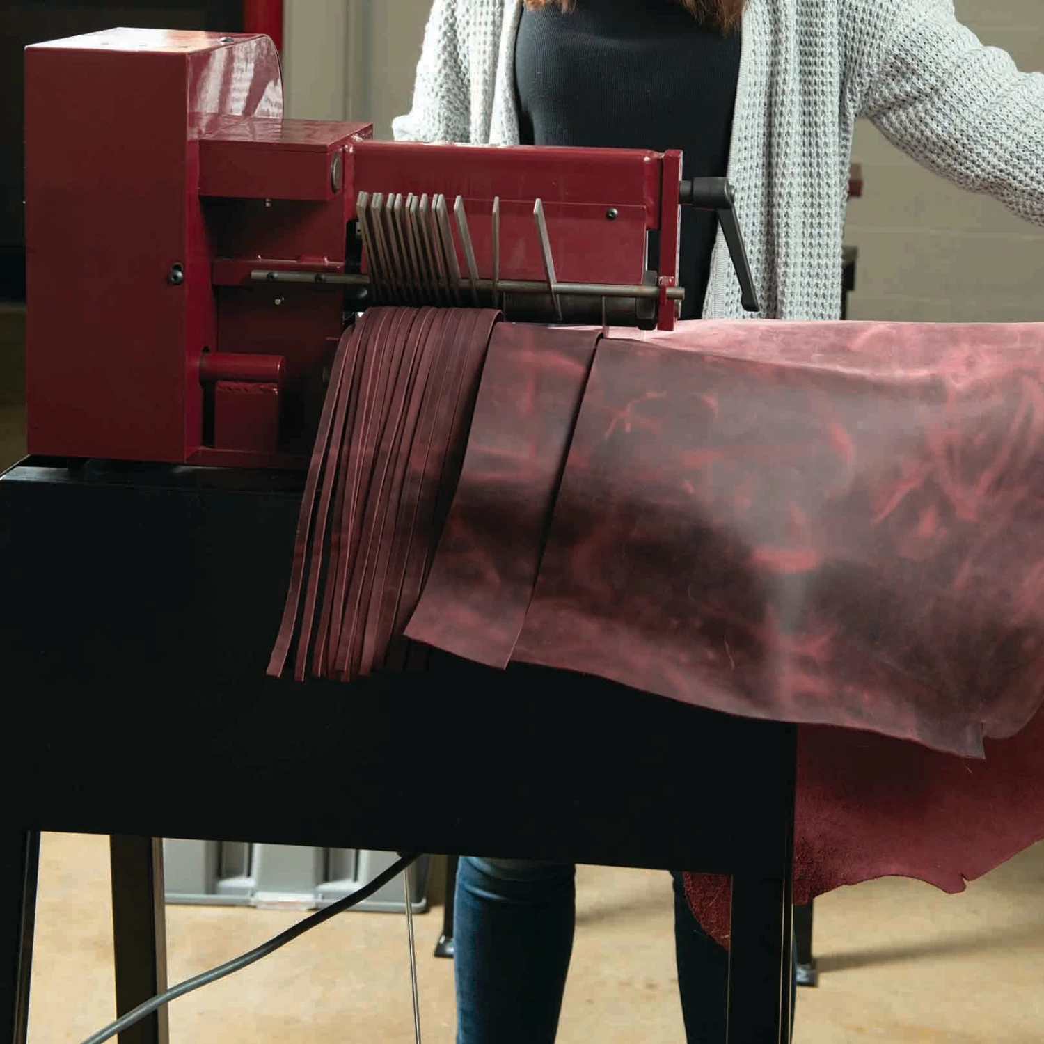 Master Tool Motorized Strap Cutter 8 Master Tool Motorized Strap Cutter - Image 8