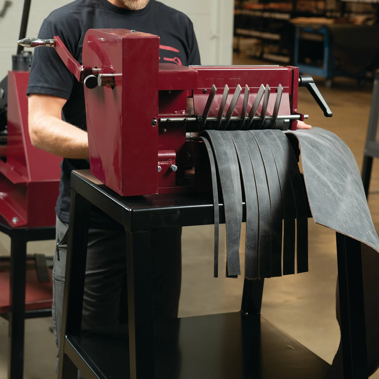 Master Tool Hand-Operated Strap Cutter 2 Master Tool Hand-Operated Strap Cutter - Image 2