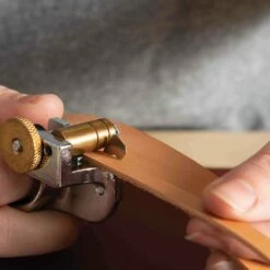 Lace Strander -Leather Goods Sales Shop 656263 7663copy