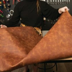 Casa Blanca Pull-Up Double Shoulders, 3-4 Oz. -Leather Goods Sales Shop CASA2