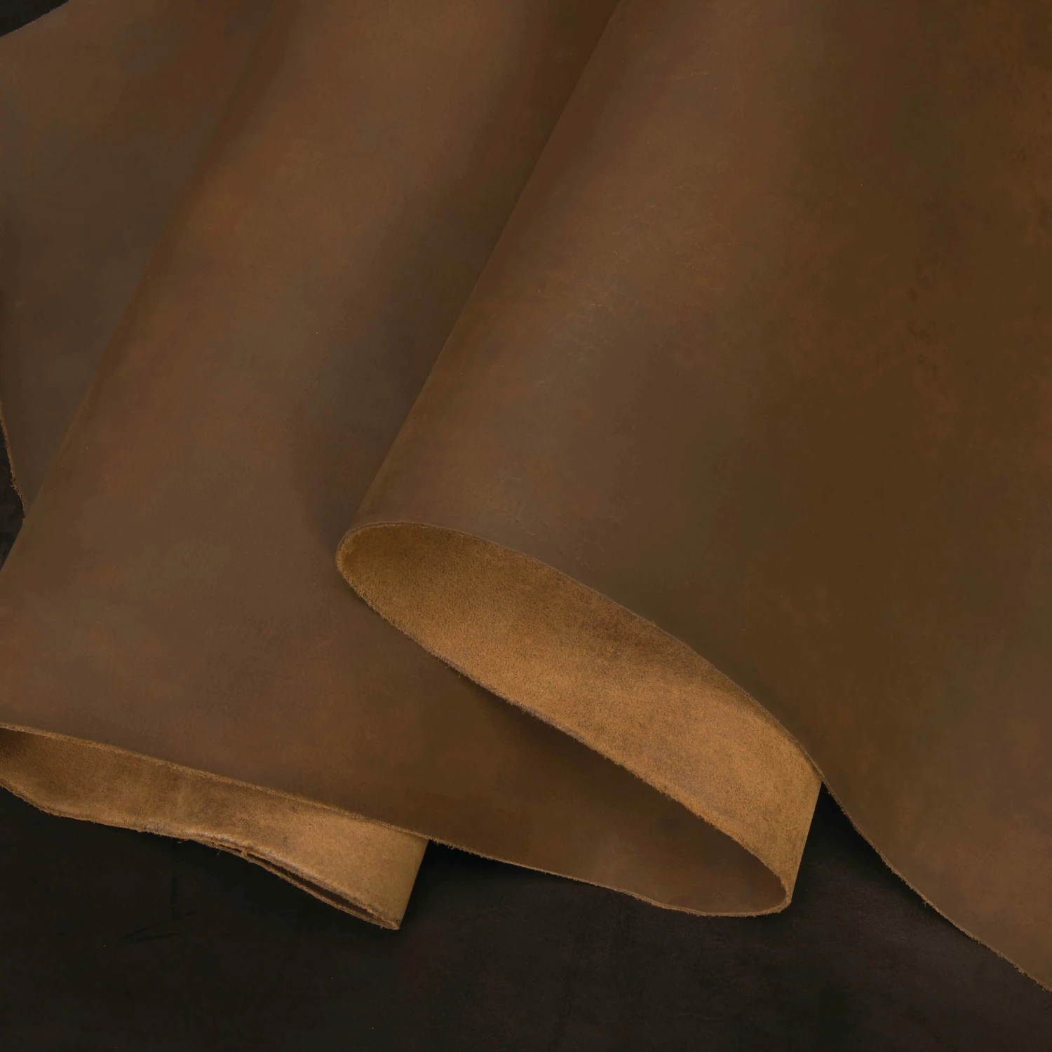 Matte Chrome Tanned Water Buffalo Leather, 5-6 Oz., Bark Brown 1 Matte Chrome Tanned Water Buffalo Leather, 5-6 Oz., Bark Brown