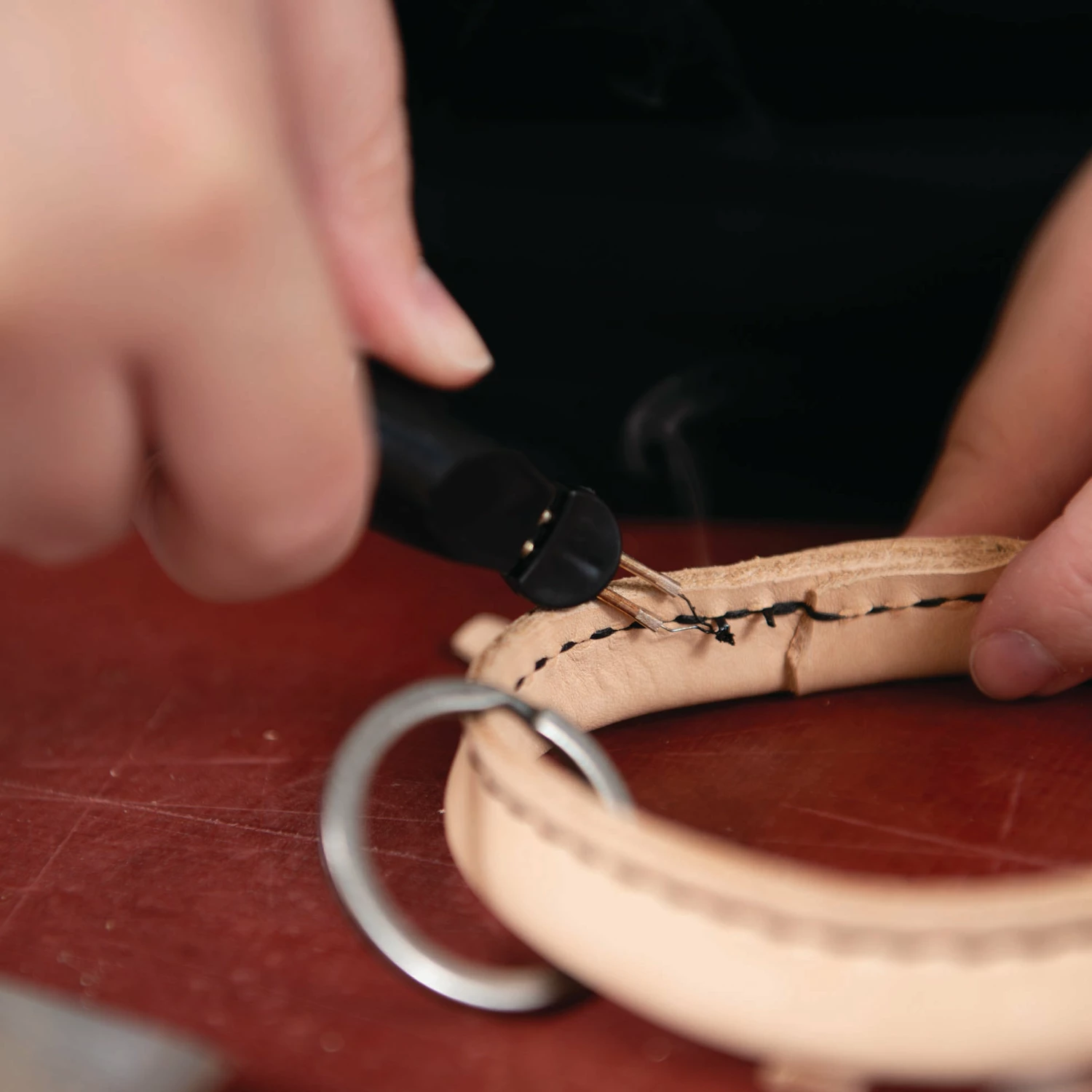 Thread Zap®II Battery-Operated Thread Burner 4 Thread Zap®II Battery-Operated Thread Burner - Image 4