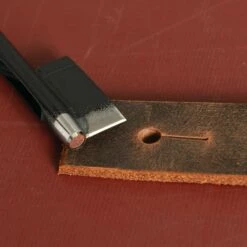 Round Button Hole Punch, 3/16" 5 Round Button Hole Punch, 3/16" -Leather Goods Sales Shop rund3